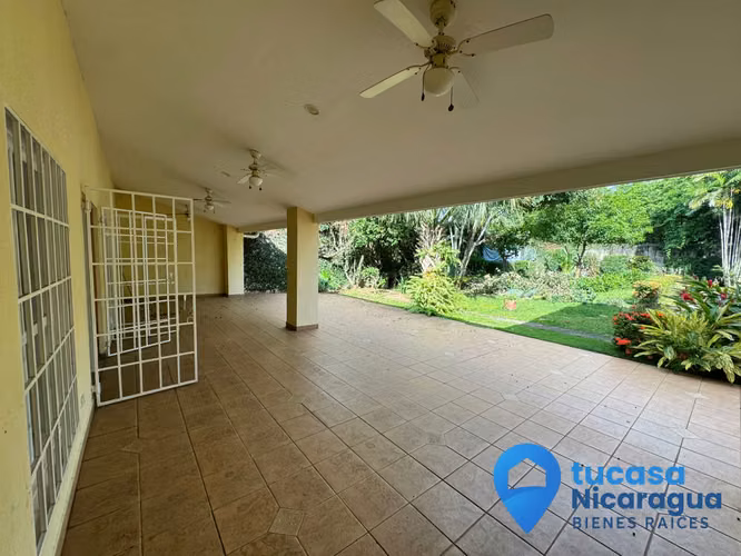 Rento Casa en Las Cumbres – Av. Jean Paul Genie | 5 Habitaciones + Piscina + Jardine - Imagen 7