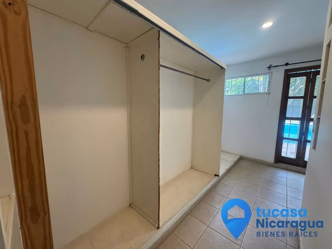 Rento Casa en Las Cumbres – Av. Jean Paul Genie | 5 Habitaciones + Piscina + Jardine - Imagen 3