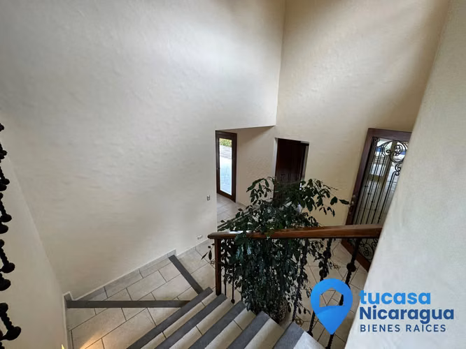 Casa en renta en santo domingo de 4 habitaciones