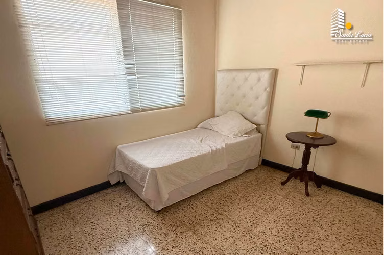 Amplia Casa con Piscina en Santo Domingo ! - LL - Imagen 6