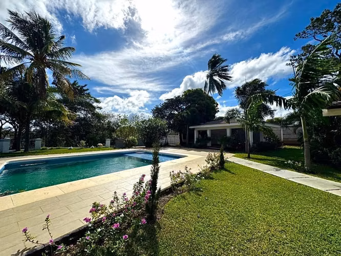 Casa exclusiva en alquiler en Serranías, Carretera Sur. - Imagen 6