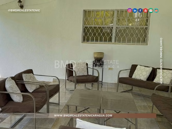 Se vende cómoda casa en la calle principal de Las Cumbres en Villa Fontana NG
