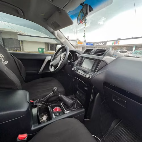 Camioneta Toyota Prado TXL 2016
