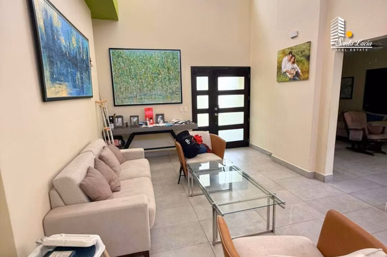 Casa Moderna en Condominio de Santo Domingo - LL