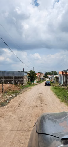 TERRENO DE 384 MTS 2 , ESQUINERO, TERRACEADO, BARRIO SANTA ELENA - Imagen 3