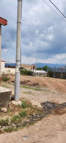 TERRENO DE 384 MTS 2 , ESQUINERO, TERRACEADO, BARRIO SANTA ELENA - Imagen 4