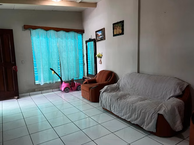 Venta de casa en Los Arcos, Linda Vista Managua Nicaragua