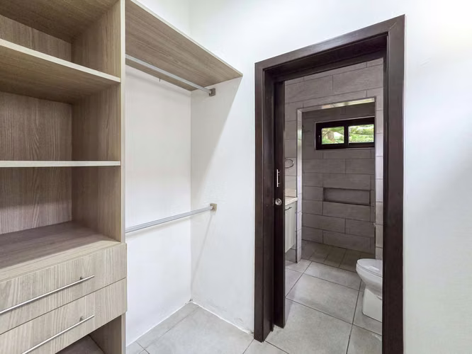 Venta de casa en Condominio de Santo Domingo Managua
