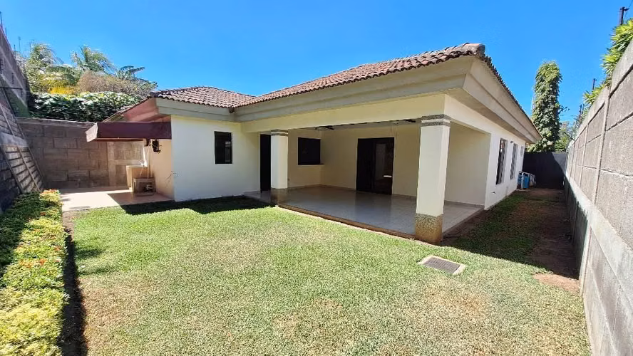 Vendo casa en Santo Domingo - Imagen 4