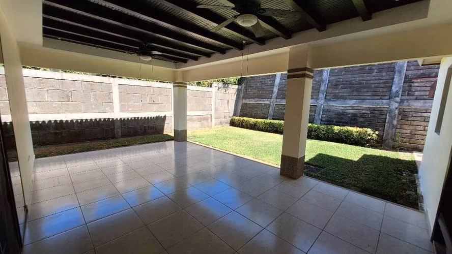 Vendo casa en Santo Domingo - Imagen 6