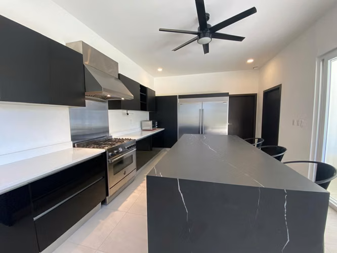 SE VENDE CASA EN CONDOMINIO EXCLUSIVO en SANTO DOMINGO