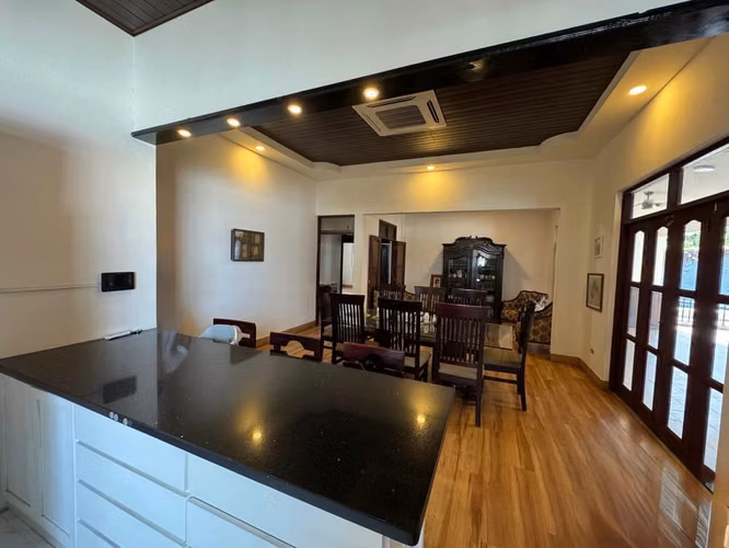  Casa en venta con piscina privada — Residencial Las Praderas, Carretera a Masaya