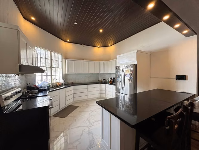 Casa en venta con piscina privada — Residencial Las Praderas, Carretera a Masaya - Imagen 6