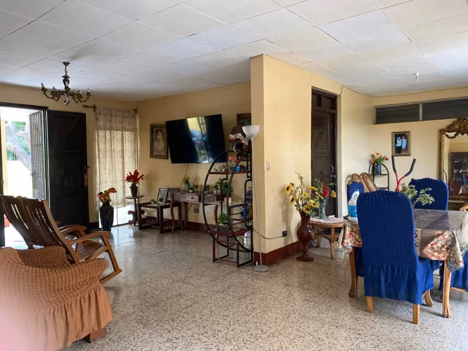 GA-Vendo casa en Reparto Las Palmas