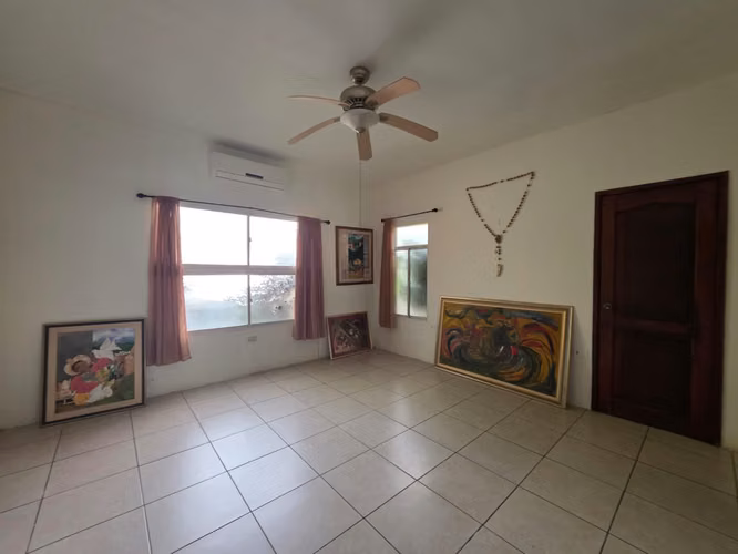 FH-En venta casa con apartamento y 2 terrenos en Carretera Masaya - Imagen 2