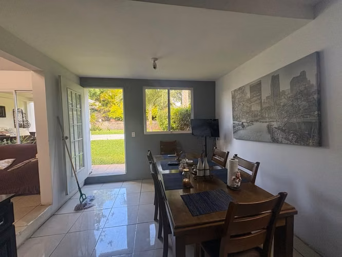 FP:  ¡Casa en Venta en Colinas de Santa Cruz! $175,000