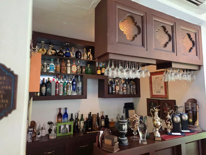 FH- Casa en venta en residencial Monte Carlos