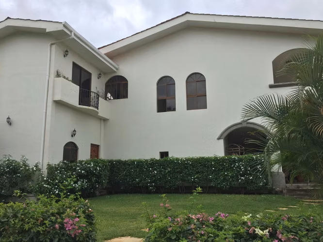 EN RENTA Casa Full Muebles – La Estancia, Santo Domingo NG