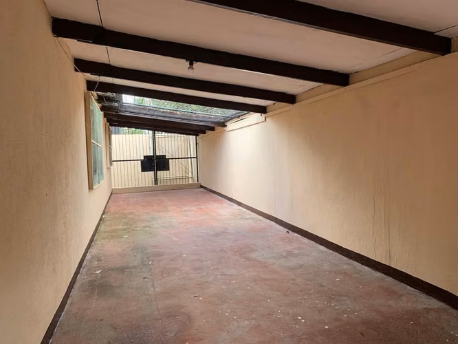 LOS ROBLES / U$120,000