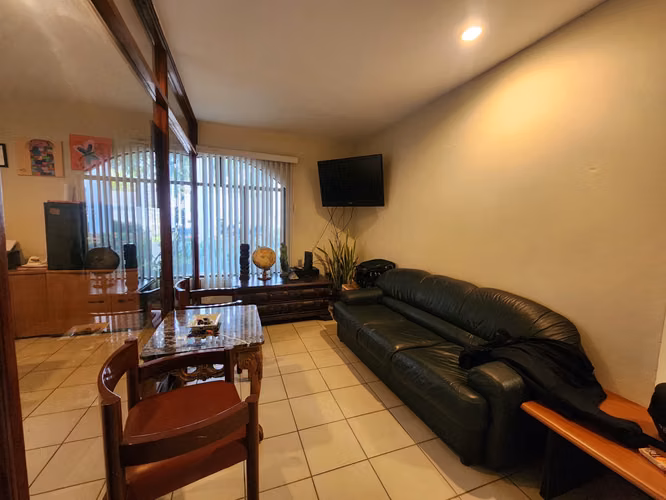 FH-Casa en Venta en Residencial Notredame(VENDIDO)