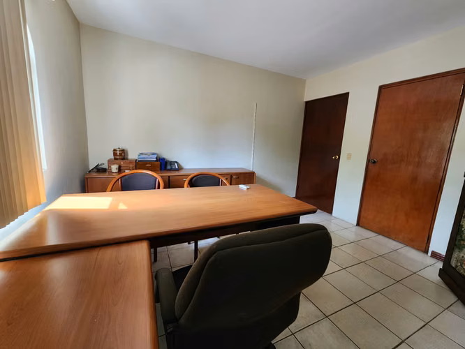 FH-Casa en Venta en Residencial Notredame(VENDIDO)