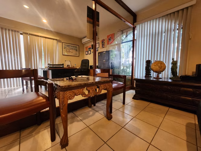 FH-Casa en Venta en Residencial Notredame(VENDIDO)