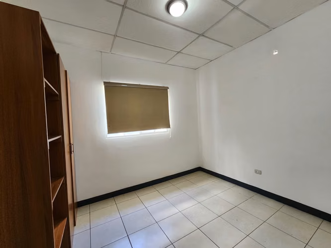 FH-Casa en Venta – Residencial Versalles, Km 13 Carretera a Masaya