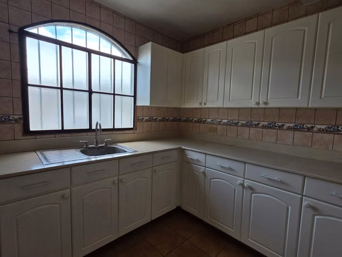 FH-Se Vende Casa en Altos de Nejapa