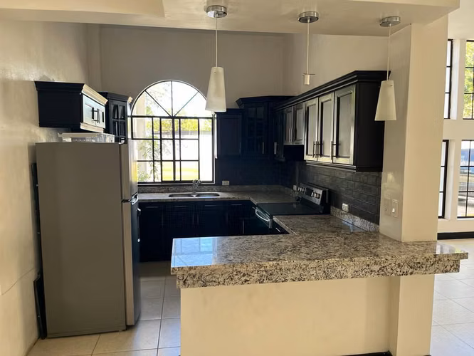 CONDOMINIO DE APARTAMENTOS DE LUJO CON ACABADOS PREMIUM