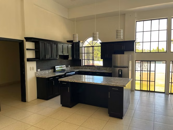 CONDOMINIO DE APARTAMENTOS DE LUJO CON ACABADOS PREMIUM