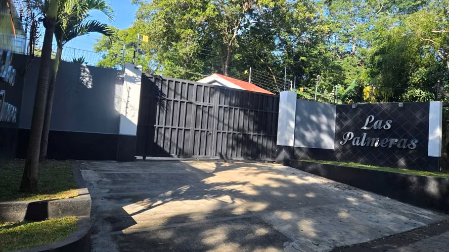 CONDOMINIO DE APARTAMENTOS DE LUJO CON ACABADOS PREMIUM