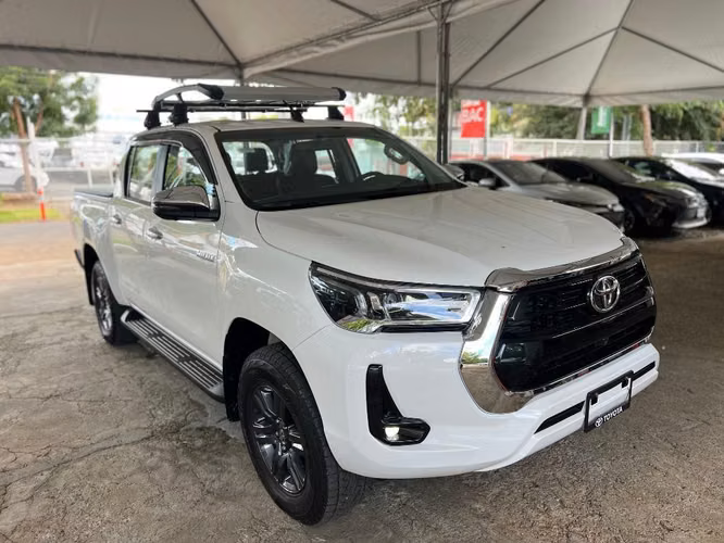 Toyota Hilux SRV año 2026