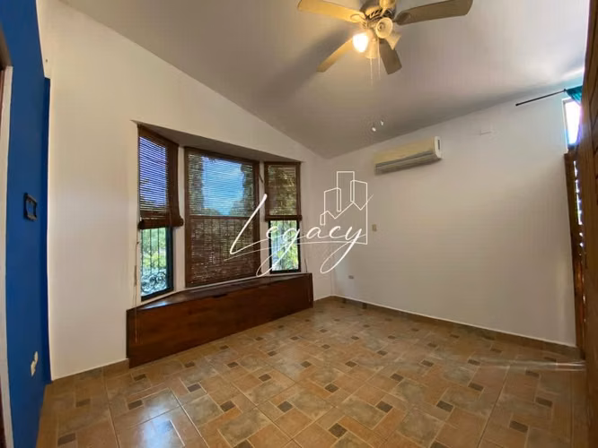AG-Casa en renta en residencial privado de Santo Domingo