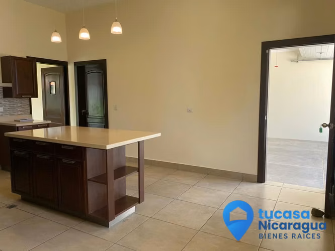Casa en Renta en Las Colinas Managua - Imagen 9