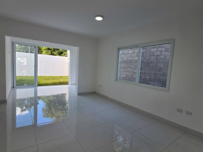 FH- Casa en Renta en Las Colinas con Casa Club y Piscina - Imagen 10