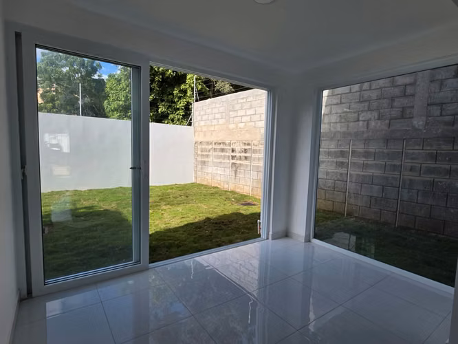 FH- Casa en Renta en Las Colinas con Casa Club y Piscina - Imagen 16