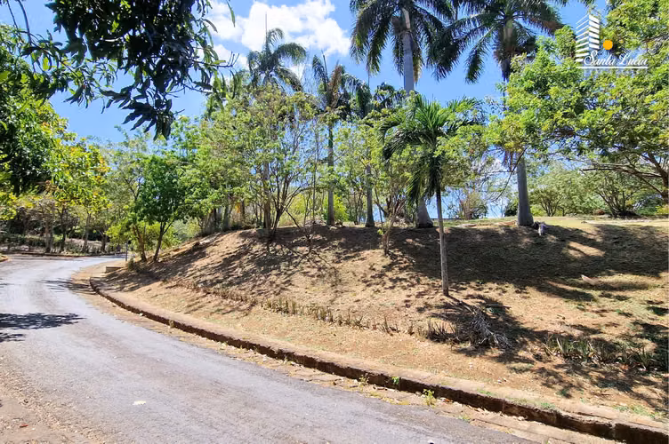 Terreno en Condominio de Santo Domingo – LL