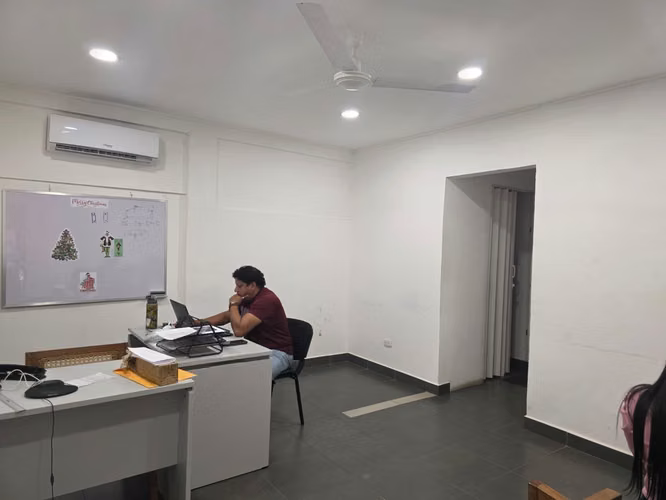 FH-Local de Oficina en Renta – Camino de Oriente - Imagen 4