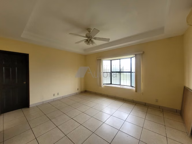 Hermosa casa en venta en Carretera a Masaya.