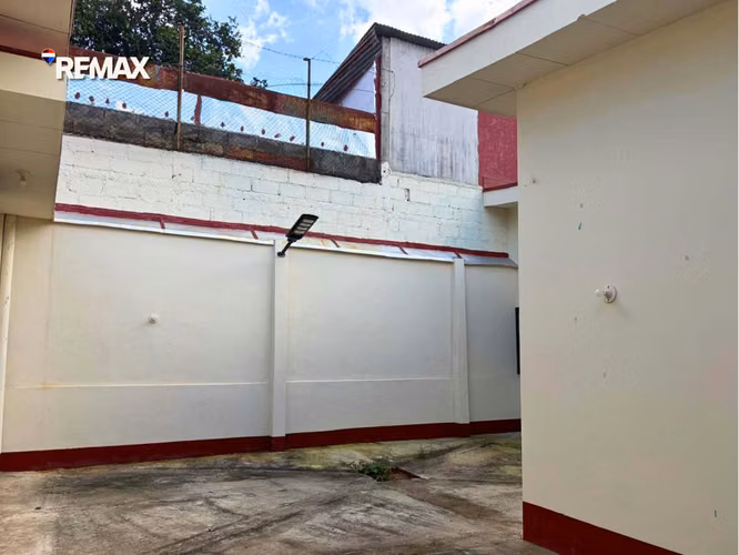 Oportunidad Comercial Única en Carretera a Masaya
