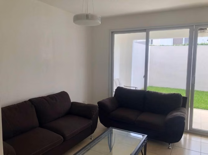 Rento casa en portal de las colinas - Imagen 4