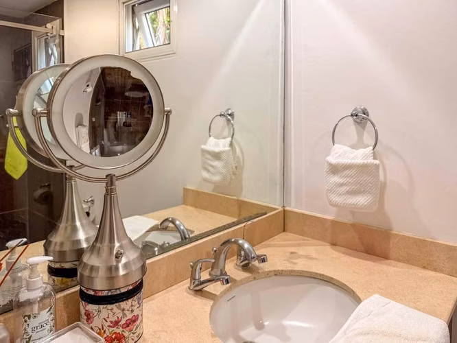 EN VENTA | Hermosa Casa con Piscina en Condominio Privado – Santo Domingo - Imagen 18