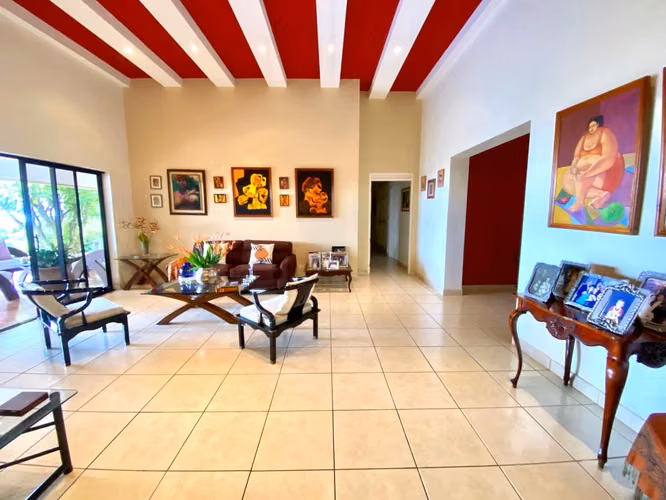 Luxury residence in Reparto Montefresco Carretera Sur