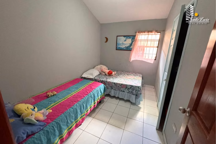 Venta de Casa dentro De Residencial en Carretera Masaya - AC