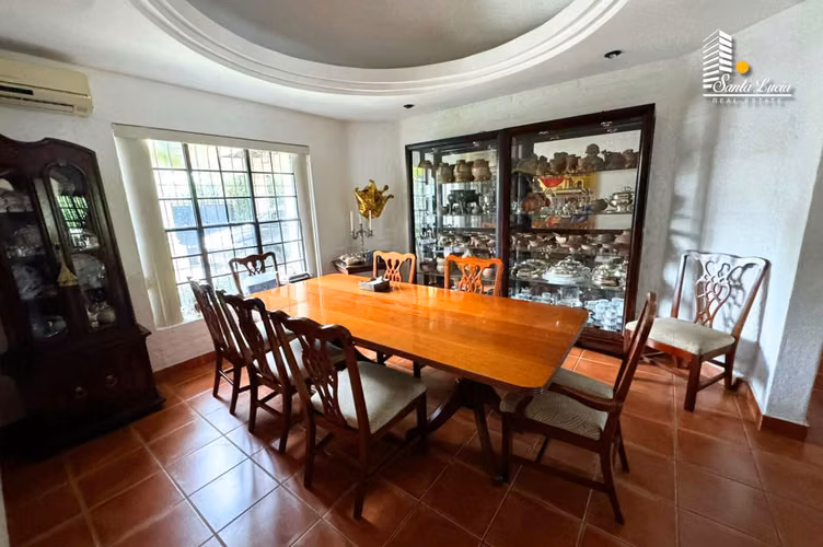  EN VENTA – CASA CON PISCINA EN ESTANCIA DE SANTO DOMINGO - AC