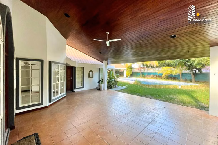 Venta de Preciosa Casa en Santo Domingo - AC
