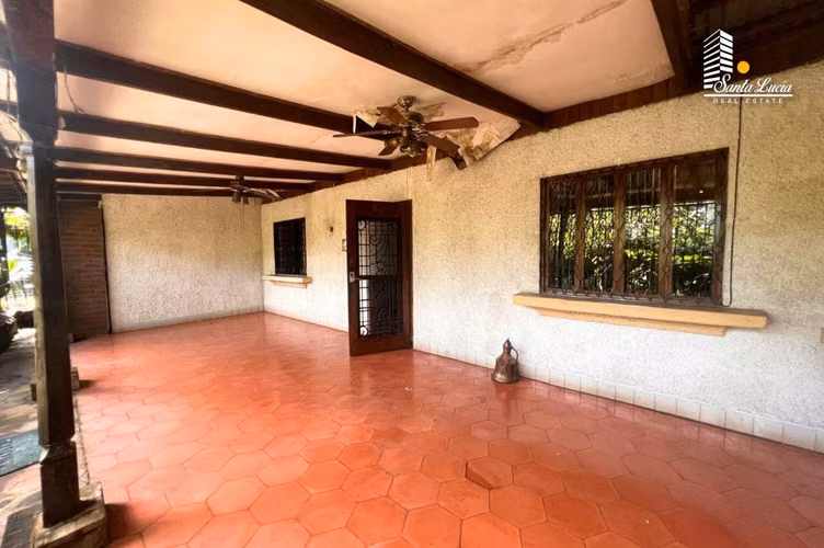 Venta de Propiedad Comercial en Carretera Sur – AC