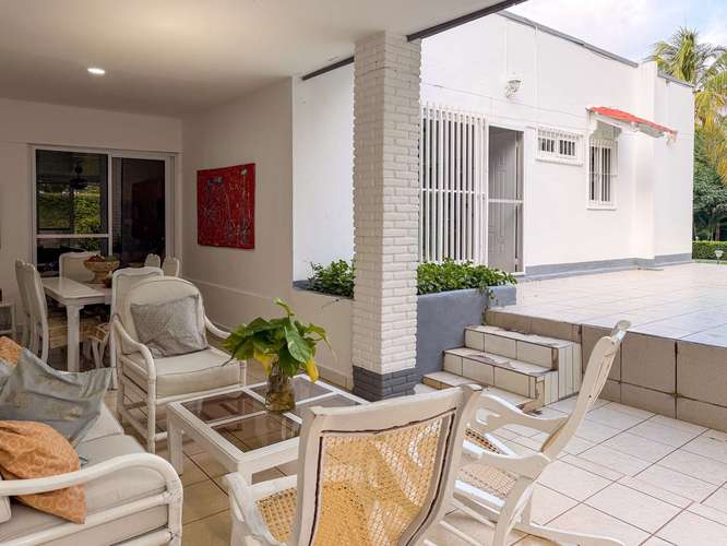 KC- Venta de Casa Altos de Santo Domingo, Managua - Imagen 2