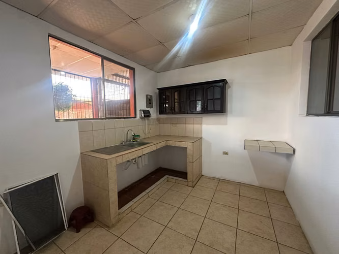 Venta de casa en residencial valle verde.