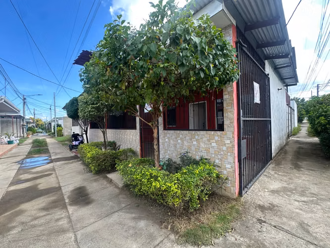 Venta de casa en residencial valle verde.